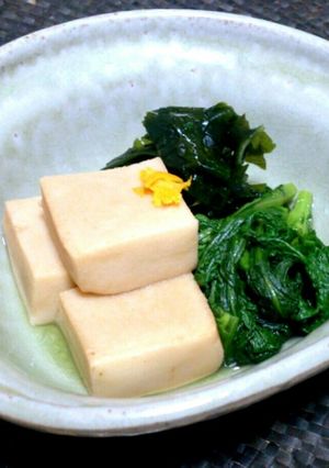 高野豆腐と春菊のわかめ煮-レシピのメイン写真
