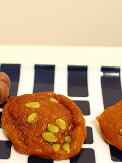 ラカント&タピオカ粉でモチモチかぼちゃ餅-レシピのメイン写真