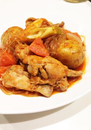 ☆韓国家庭料理☆手羽元と野菜の甘辛煮-レシピのメイン写真