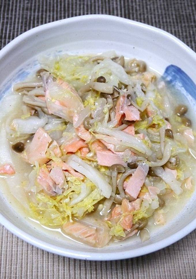 レンジで簡単！鮭と白菜の蒸し煮-レシピのメイン写真