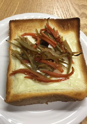 きんぴらごぼうのチーズトースト-レシピのメイン写真