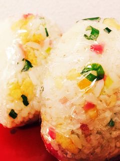 天かすネギ紅しょうがおにぎり-レシピのメイン写真