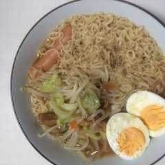 手抜きインスタントラーメンに一味-レシピのメイン写真