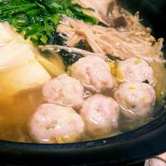 รูปของ 鍋に♥あったか簡単★はんぺん鶏団子♥
