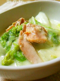 冬に食べたい♡サーモンと白菜のクリーム煮-レシピのメイン写真