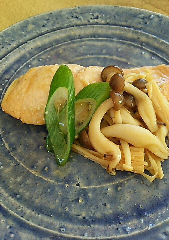 鮭ときのこの味噌煮-レシピのメイン写真