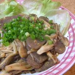 รูปของ こんにゃくとキノコで焼肉風☆
