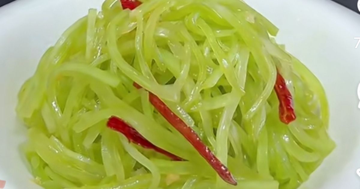 茎レタス(莴笋woshun)の冷菜 by *Yumousemouse* 【クックパッド