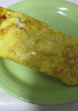 マカロニサラダ入り卵焼き-レシピのメイン写真