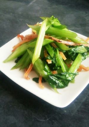 セロリ嫌いな母も食べれた簡単＊おひたし＊-レシピのメイン写真