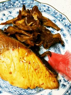 ブリと舞茸の甘辛煮(即席中華風)-レシピのメイン写真