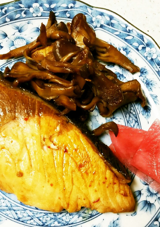 ブリと舞茸の甘辛煮(即席中華風)-レシピのメイン写真