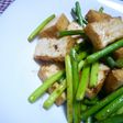 簡単★厚揚げ&にんにくの芽のオイマヨ炒め