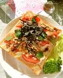 ソース味。トマト×玉葱のトースト