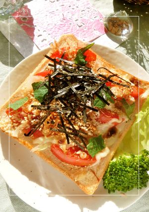 ソース味。トマト×玉葱のトースト-レシピのメイン写真