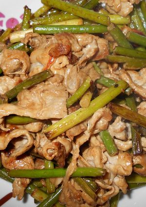 簡単☆豚肉とにんにくの芽のオイマヨ炒め-レシピのメイン写真