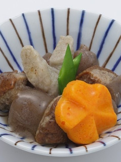 介護食 こんにゃくと根菜の煮物-レシピのメイン写真