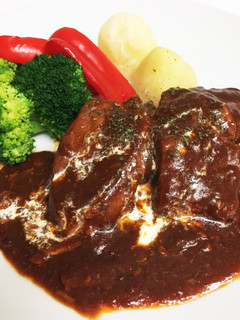 簡単♪豚ヒレ肉のデミグラスソース煮込み♡-レシピのメイン写真