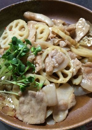 レンコンと豚肉の甘辛炒め-レシピのメイン写真