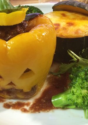 ハロウィン パプリカの肉詰め-レシピのメイン写真