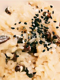 簡単おもてなし♡炊飯器で作るお赤飯-レシピのメイン写真