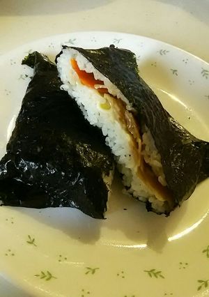 残ったれんこんのきんぴらdeおにぎらず-レシピのメイン写真