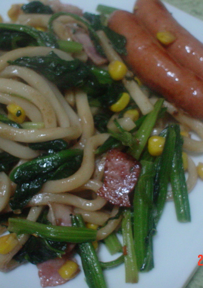 ほうれん草とコーンのしょゆばたうどん-レシピのメイン写真