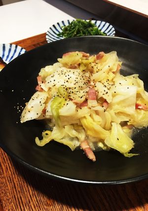 塩だけで、キャベツとベーコンのさっと煮-レシピのメイン写真