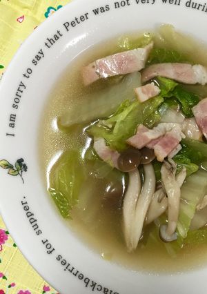 白菜・しめじ・ベーコンのあっさりスープ♬-レシピのメイン写真