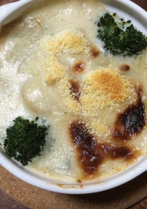 ホワイトソースを使って簡単牡蠣グラタン-レシピのメイン写真