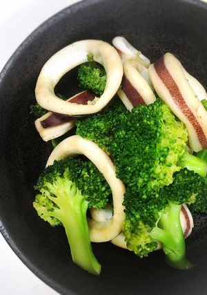 ブロッコリーといかのガーリック醤油炒め-レシピのメイン写真