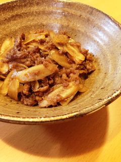 ご飯がススム♡牛肉とゴボウの甘辛煮-レシピのメイン写真