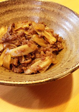 ご飯がススム♡牛肉とゴボウの甘辛煮-レシピのメイン写真