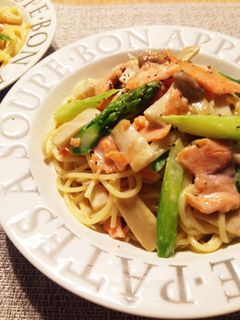 サーモンとアスパラのクリームパスタ-レシピのメイン写真