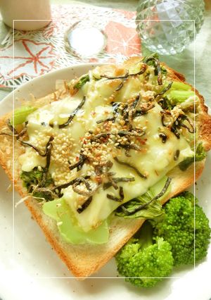 残り福❀ブロ茎×セロリ葉の和トースト-レシピのメイン写真