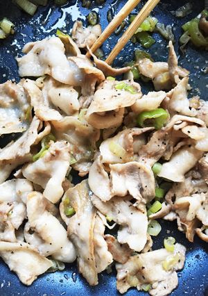 豚バラの塩ドレッシング炒め（丼）-レシピのメイン写真