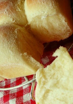 ふーわっふわ取り扱い注意なミルクパン-レシピのメイン写真