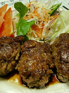 牛切り落とし肉で、かさまし節約ステーキ‼-レシピのメイン写真