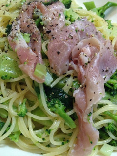 生ハムとブロッコリーのパスタ-レシピのメイン写真