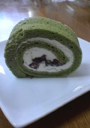 ☆小豆入り♪抹茶のロールケーキ２種☆-レシピのメイン写真