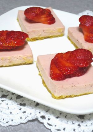 【本格】濃厚！イチゴのレアチーズケーキ♪-レシピのメイン写真