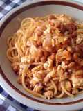 食欲そそるピリ辛☆鶏そぼろ納豆パスタ