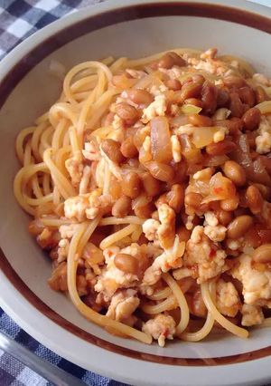 食欲そそるピリ辛☆鶏そぼろ納豆パスタ-レシピのメイン写真