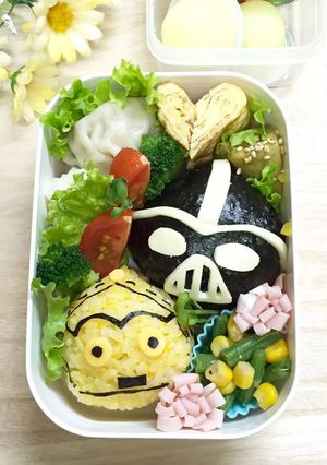 ダースベイダーとc3poのキャラ弁-レシピのメイン写真