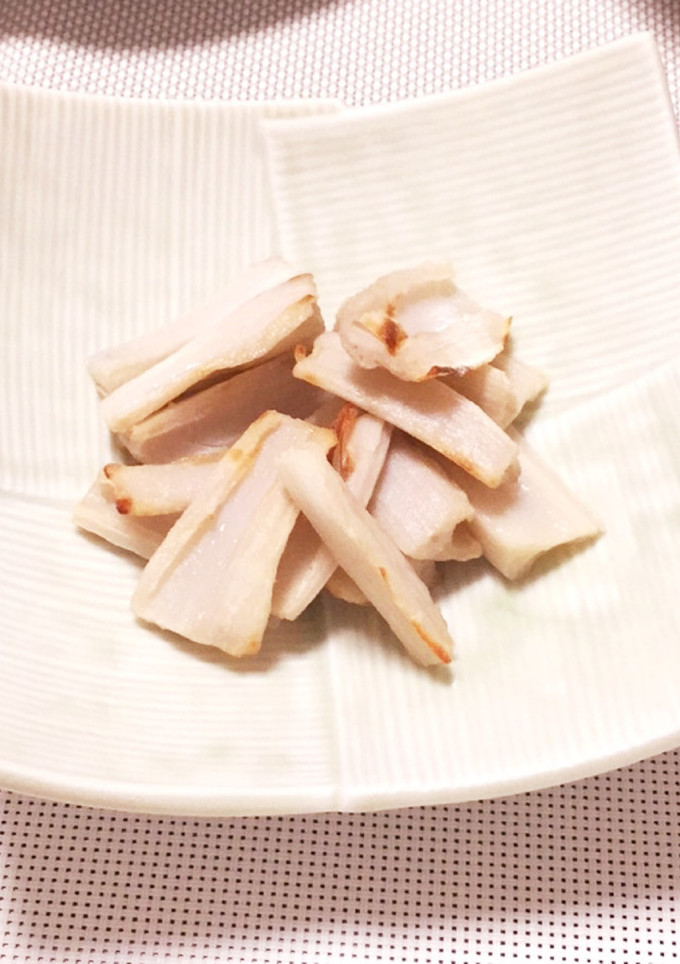 簡単☆甘さを引き立てるれんこんの素焼き-レシピのメイン写真