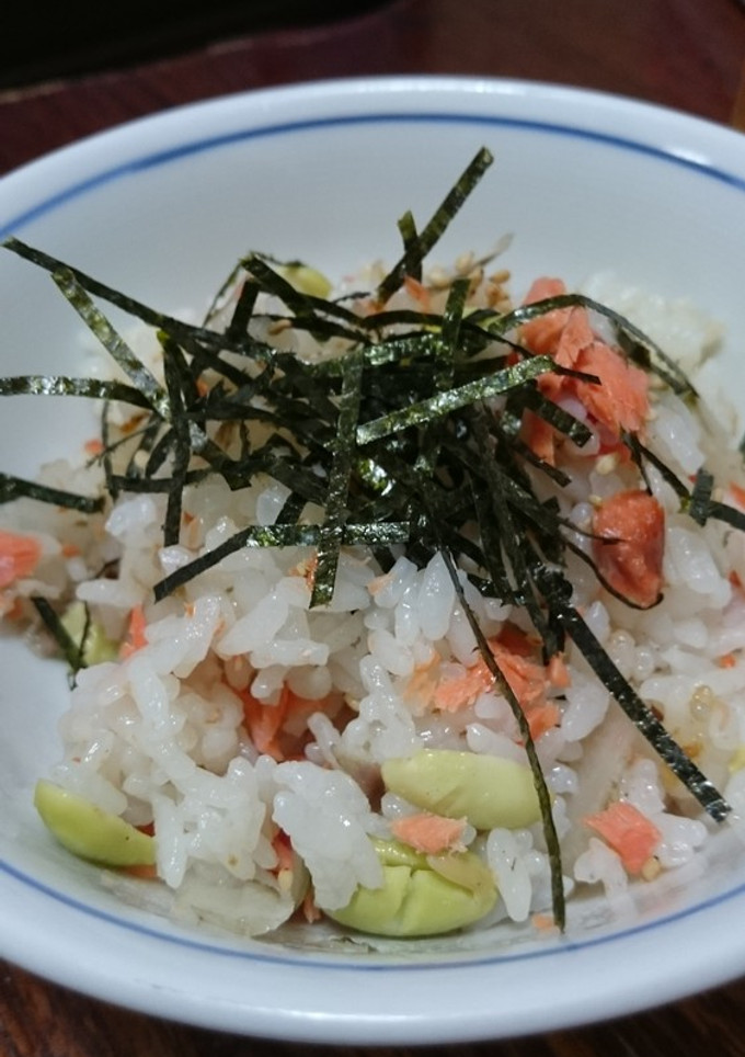 鮭ごぼう枝豆炊き込みご飯-レシピのメイン写真