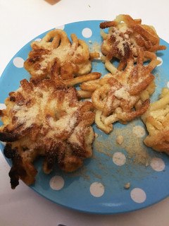 材料3つ!うどんで簡単ずぼらドーナツ☆-レシピのメイン写真