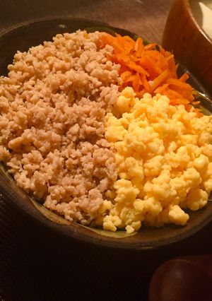 大人も喜ぶ♫柚子胡椒香る鶏そぼろ-レシピのメイン写真