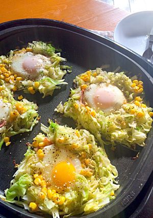 朝ごはんに♪キャベツの巣ごもり-レシピのメイン写真