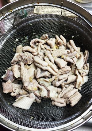 簡単下ごしらえ臭くないよんモツ煮鍋-レシピのメイン写真